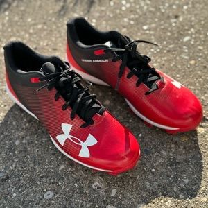 Men’s UA Baseball Cleats (Size 9)